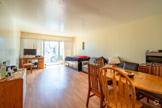 2 Beds, 1 Bath Model floor plan